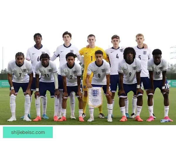 英格兰U19战胜波兰U19取得胜利 以1-0小胜挺进下一轮 英格兰U19战胜波兰U19取得胜利 以1-0小胜挺进下一轮